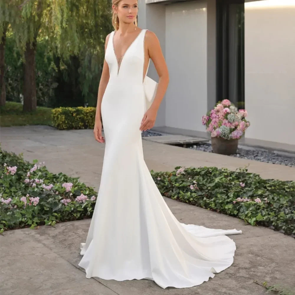 Nouva Vita Sexy V-Neck Beaded Wedding Dresses